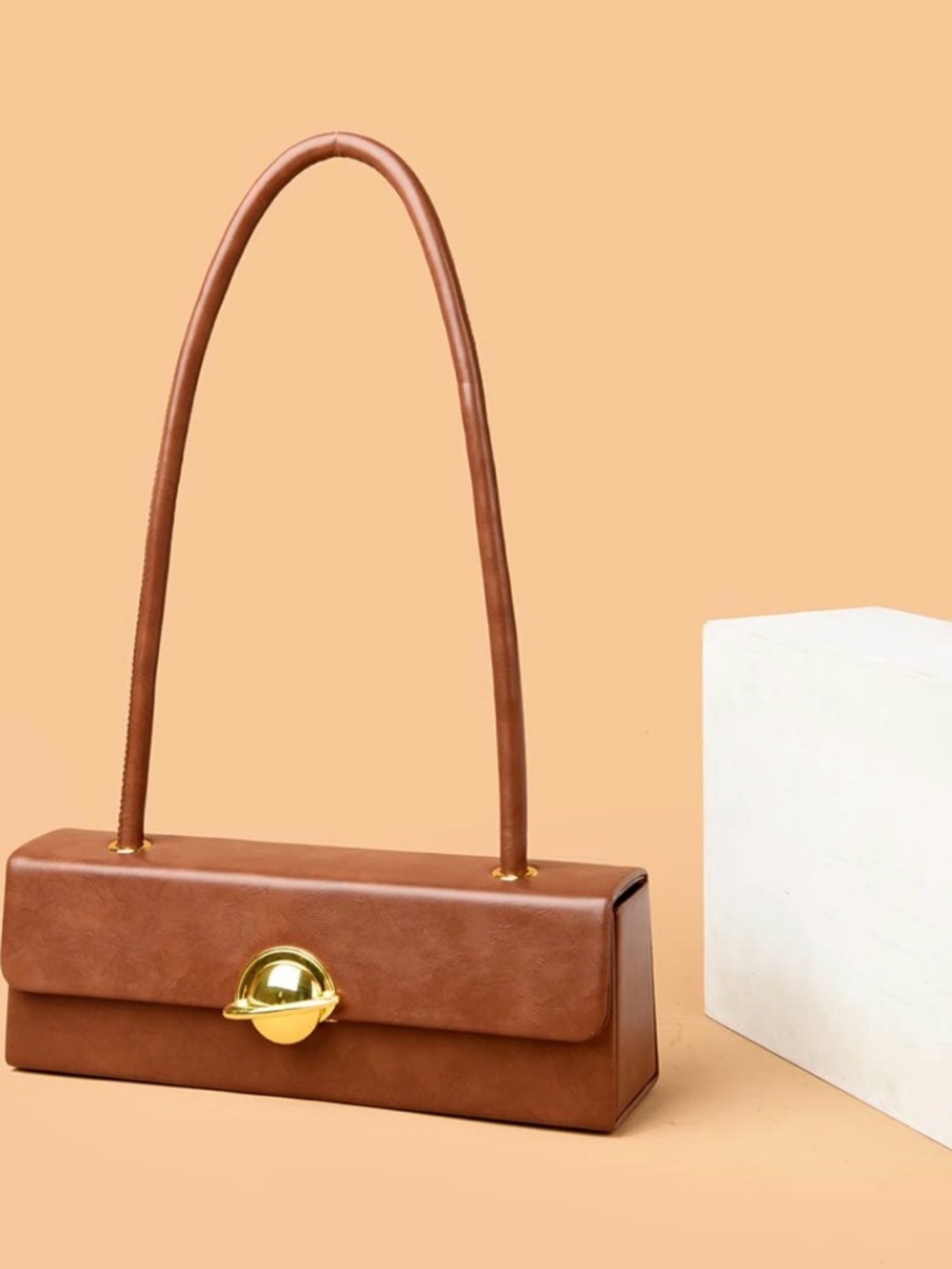 Chaika Kilter women's shoulder bag.